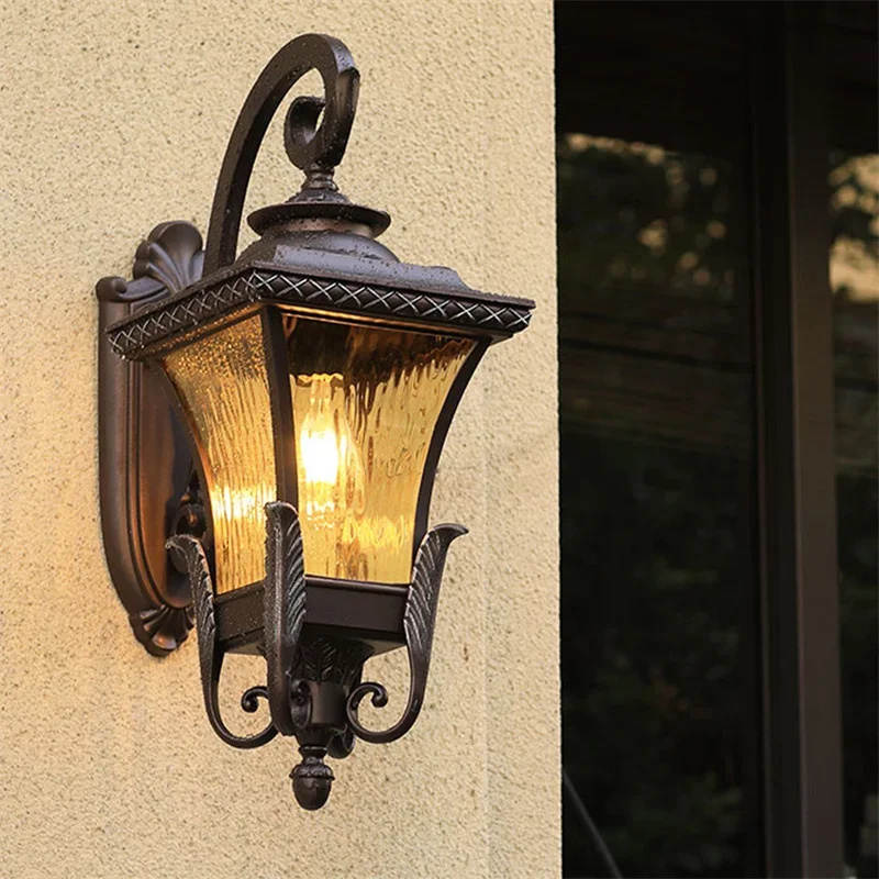 Villa Community European-style - Outdoor Lighting Up And Down recension och pris